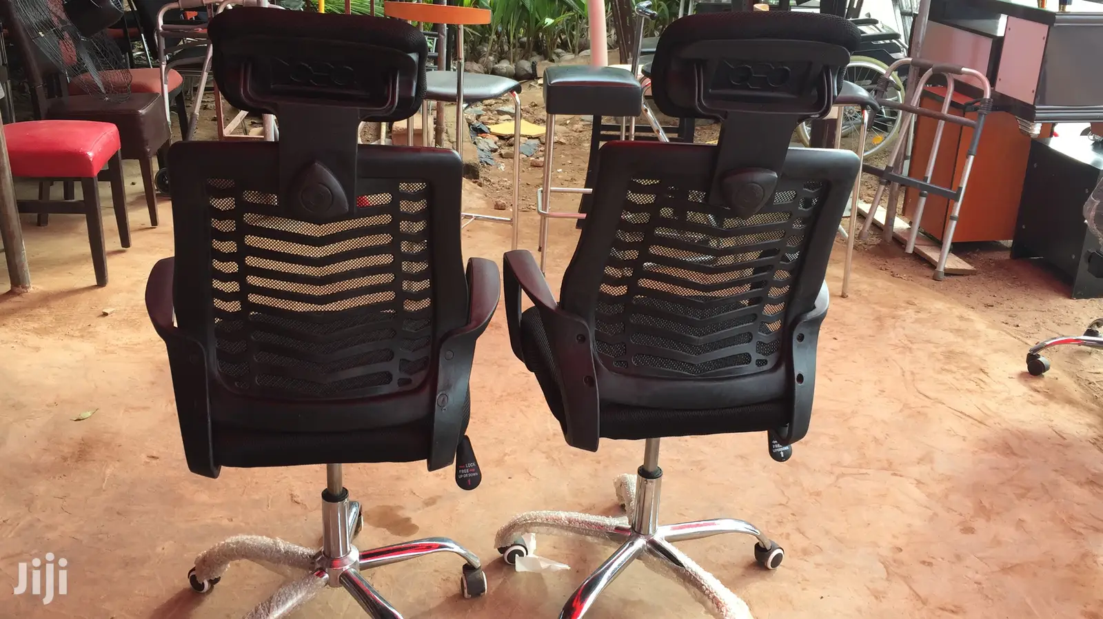 Swivel/Office Chair With Head/Neck Rest
