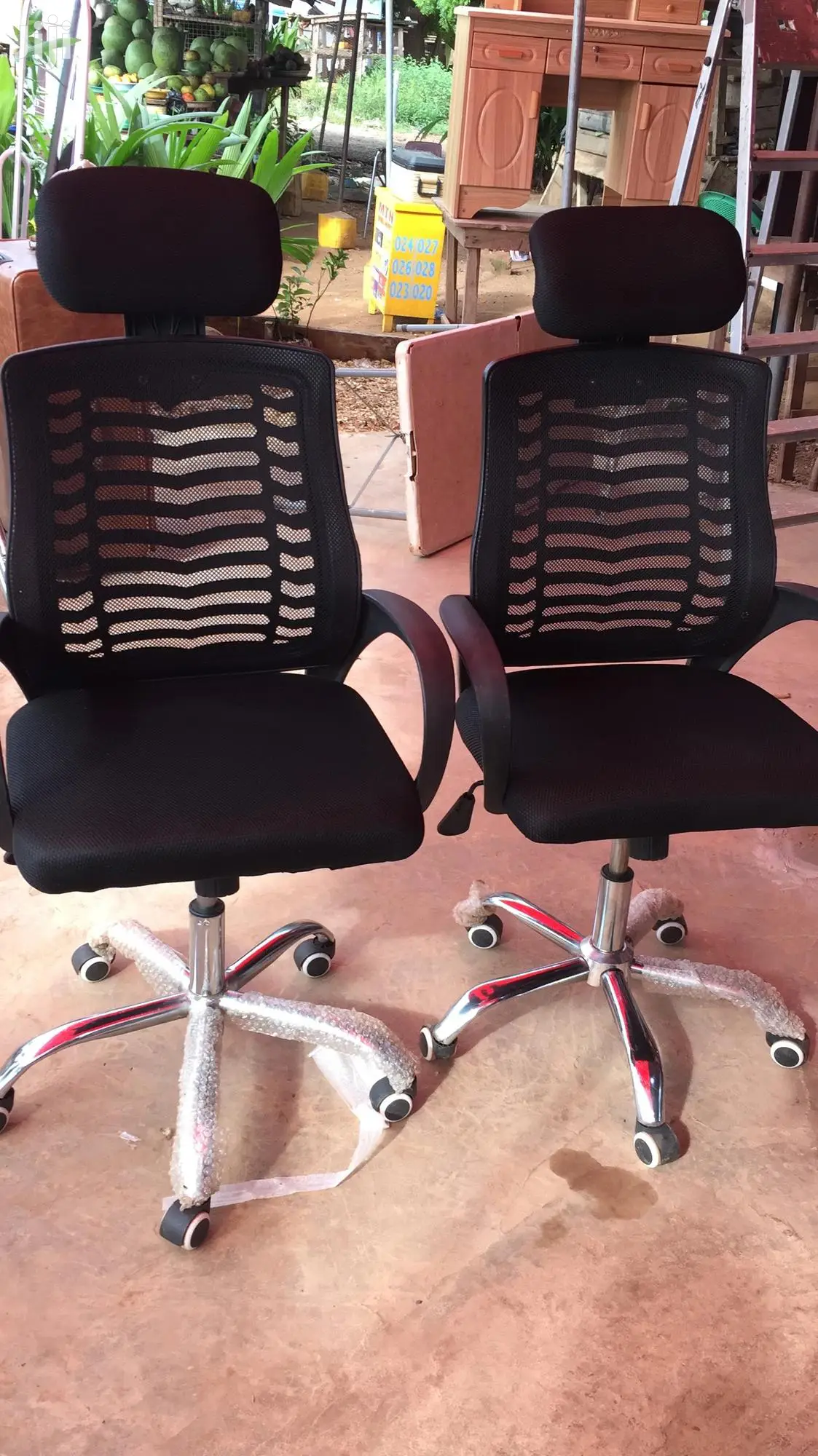 Swivel/Office Chair With Head/Neck Rest