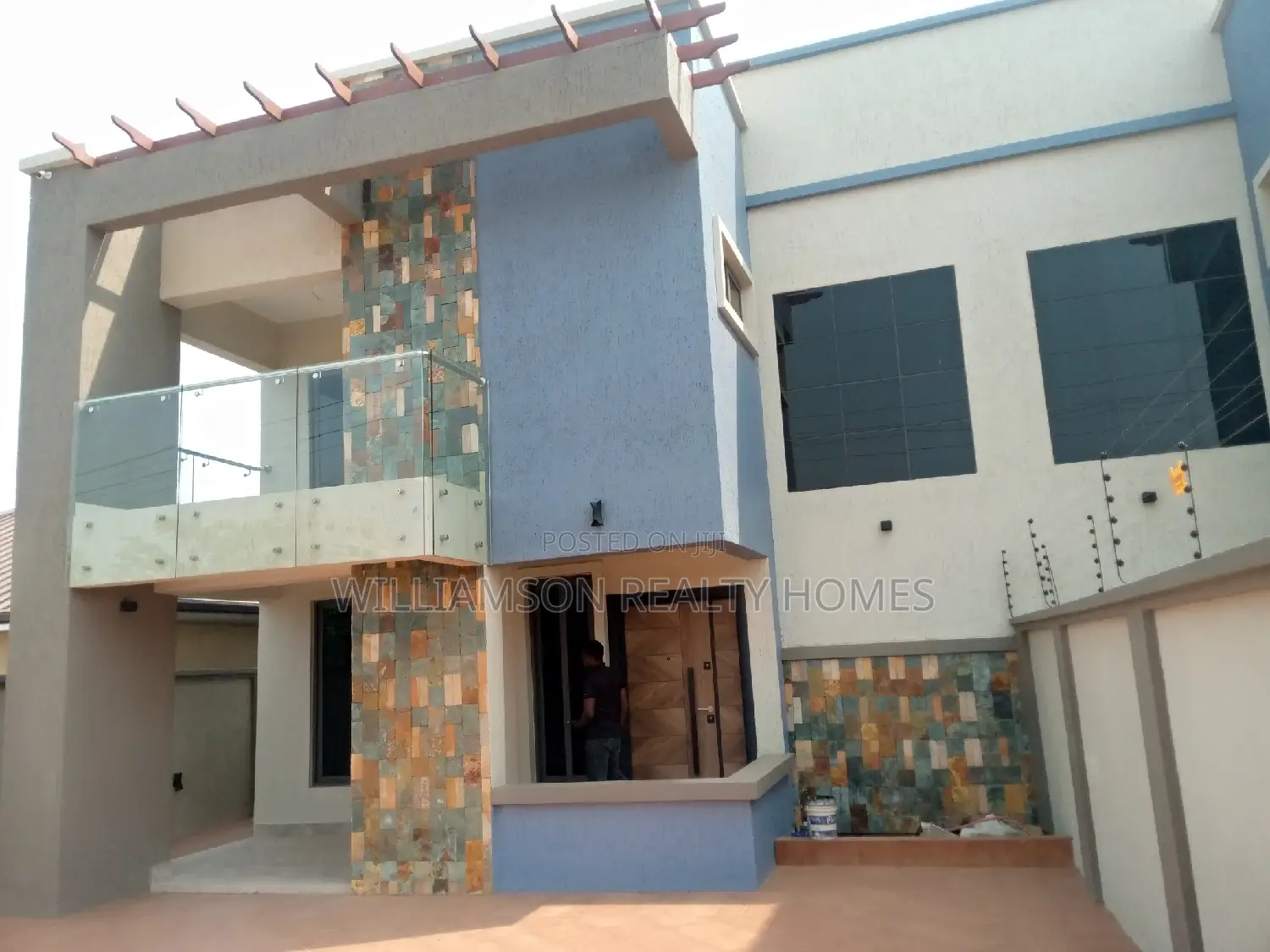 5bdrm House in Hfc Estate Area, for sale