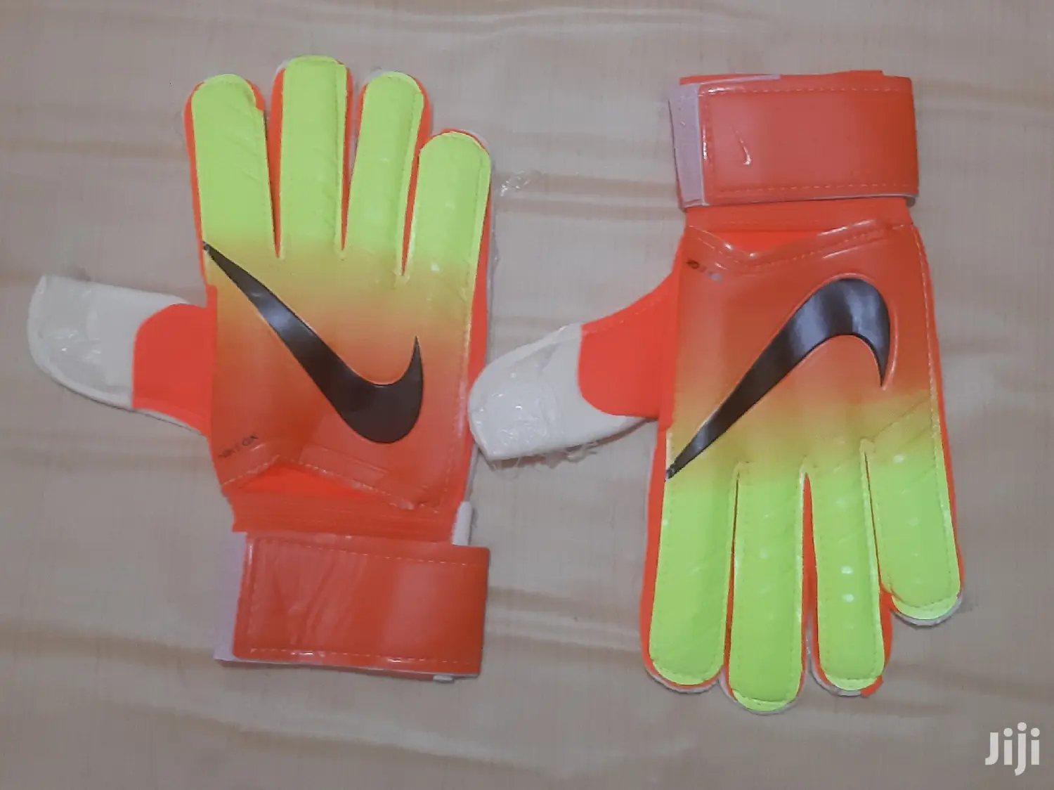 Nike New Gloves