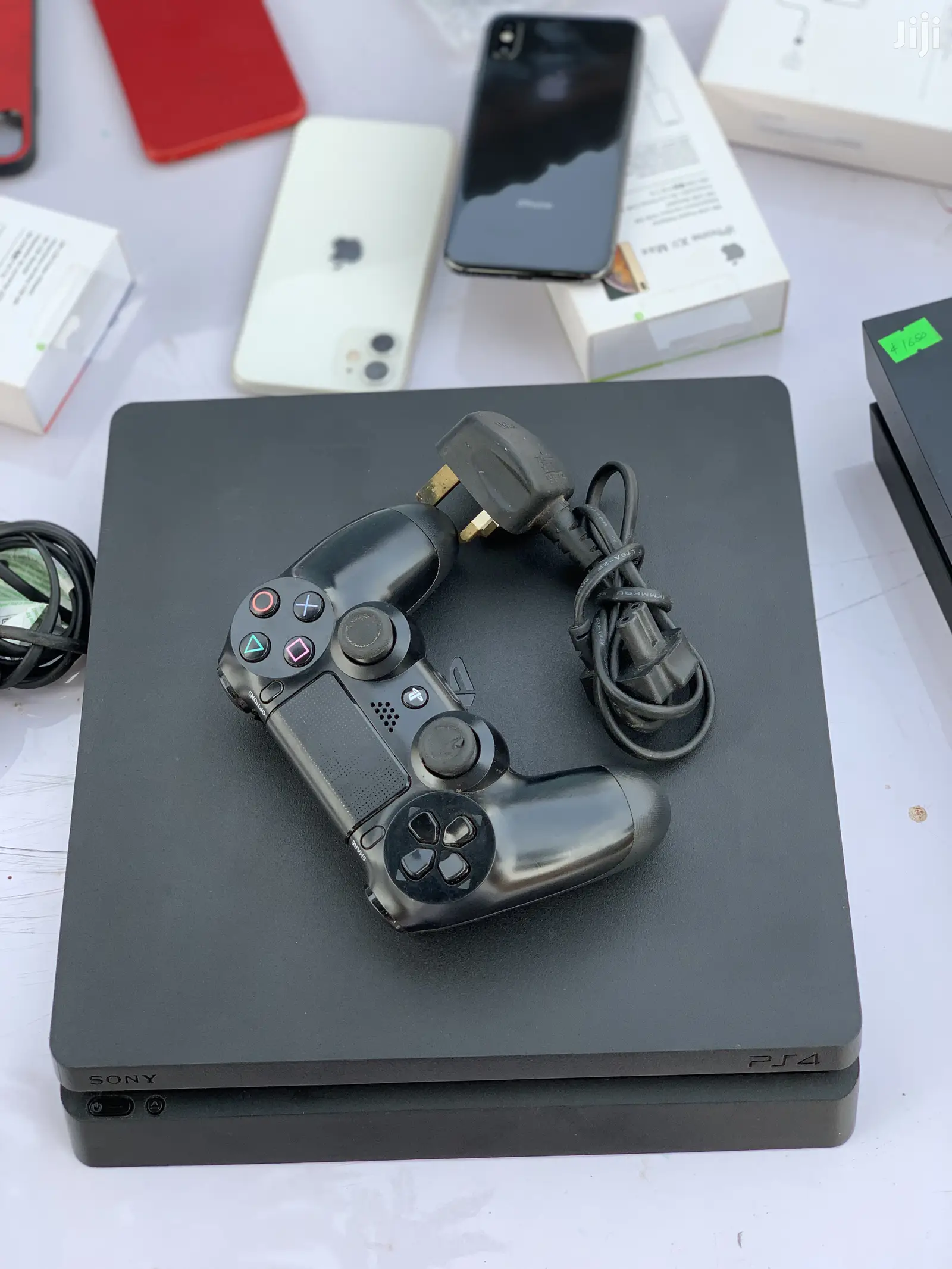 Sony Playstation 4 Slim Black