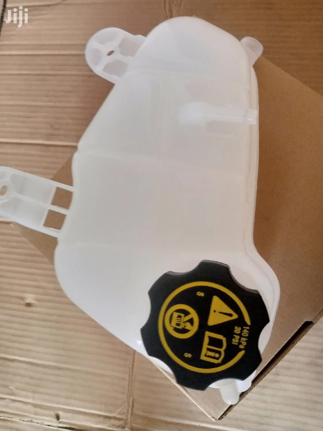 Chevrolet Sonic Reservoir Tank