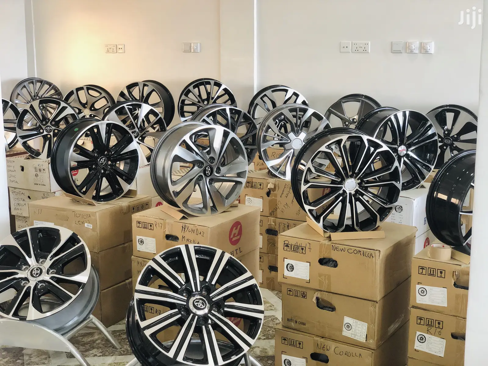 Alloy Rims and Tyres in Stock