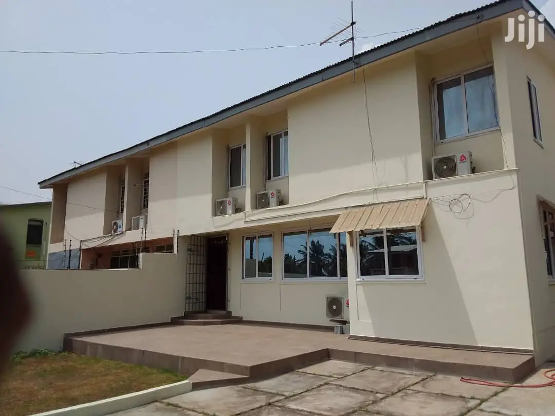 4bdrm House in Bronko Housing, Accra Metropolitan for rent