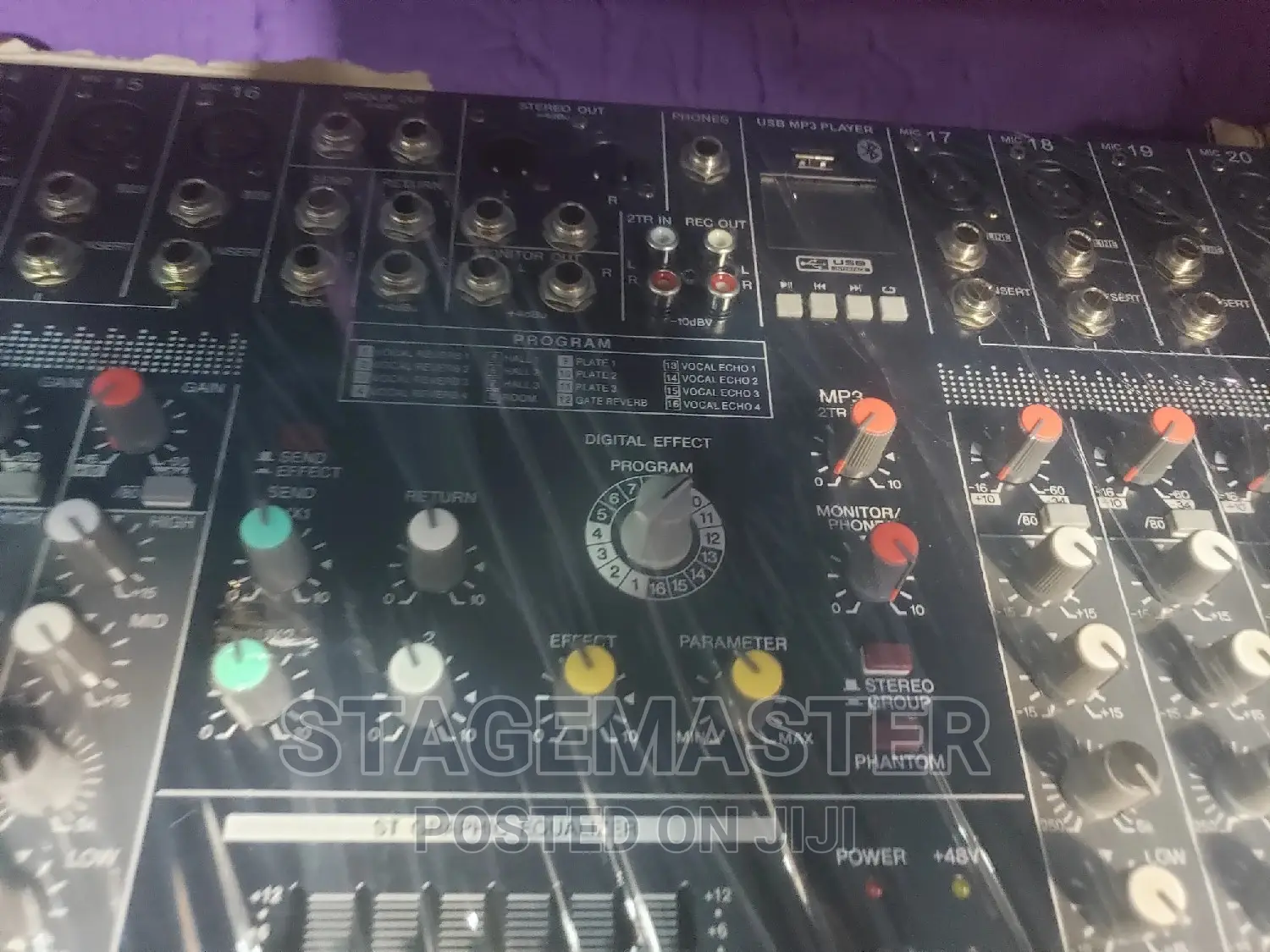 Yamaha SMX 32 Channel Mixer