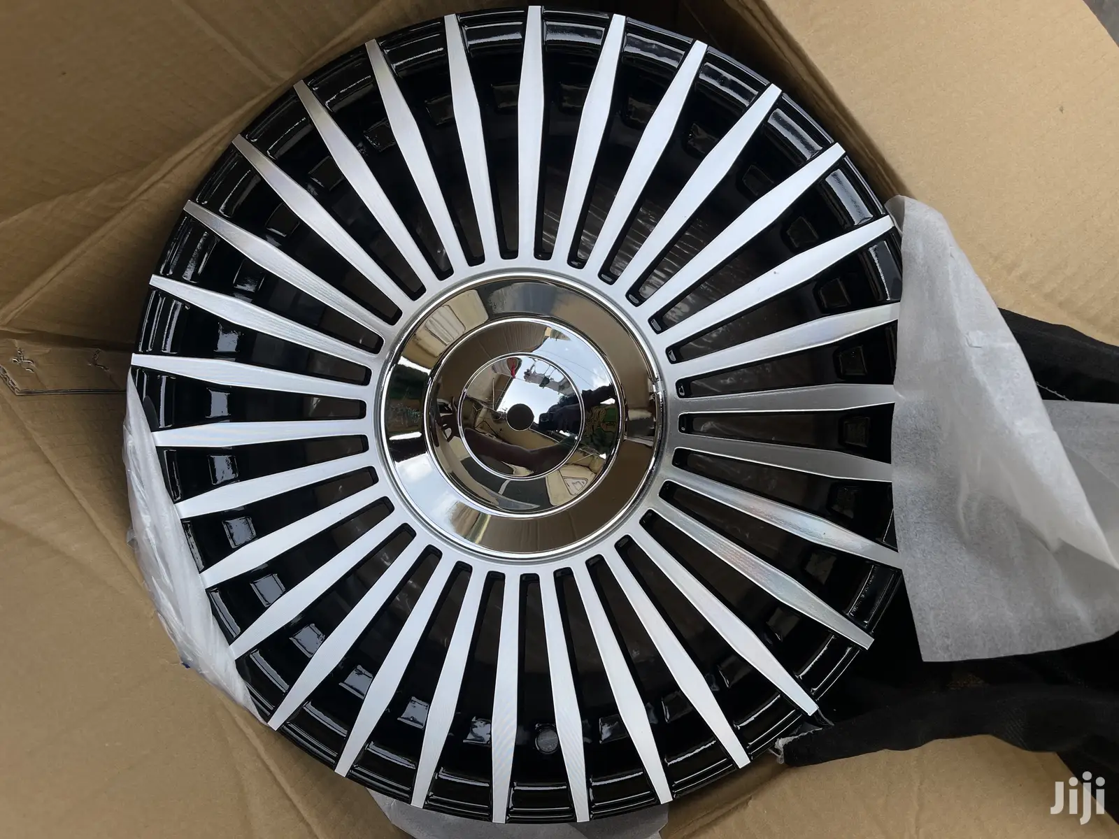 Original Universal Rims in All Sizes