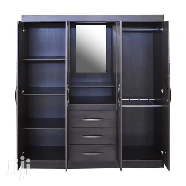 Wardrobe (10xf8)