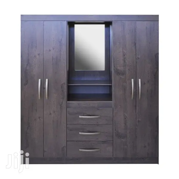 Wardrobe (10xf8)