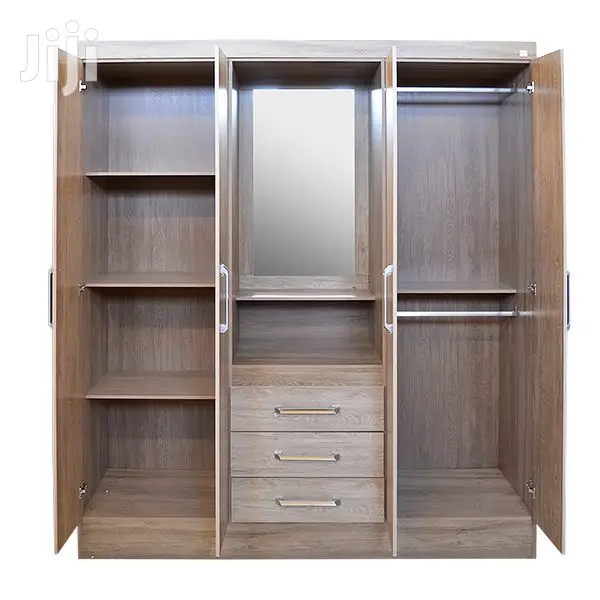 Wardrobe (10xf 12)