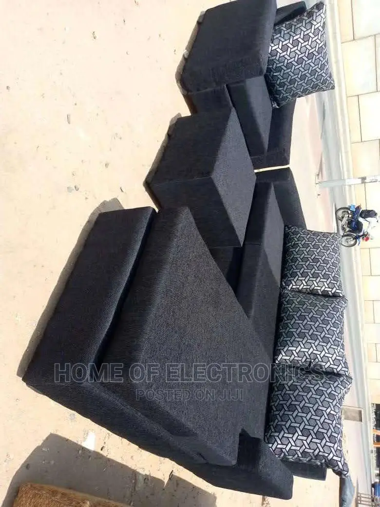 Black Good Fabric<><>L- Shaped Sofa Chair