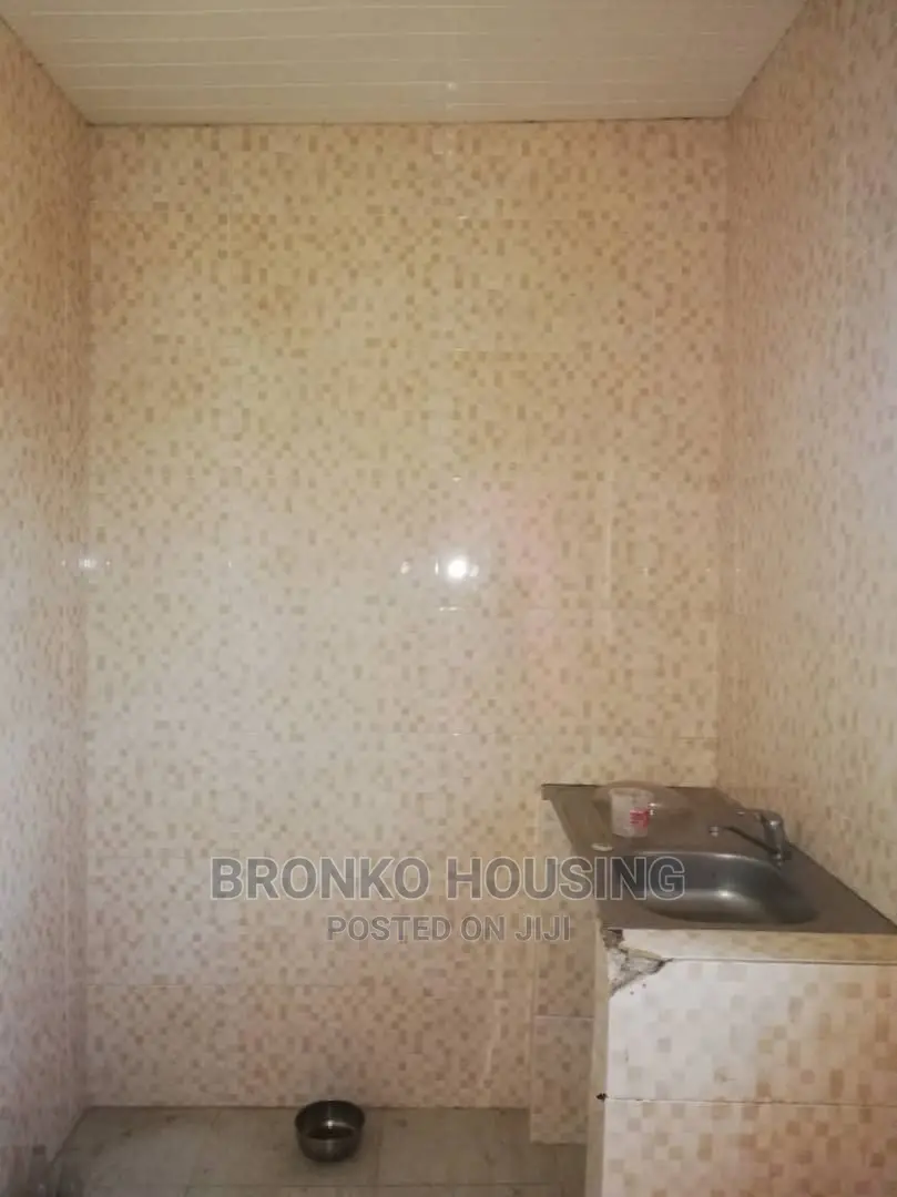 2bdrm Shared Apartment in Bronko Housing, Accra Metropolitan for rent
