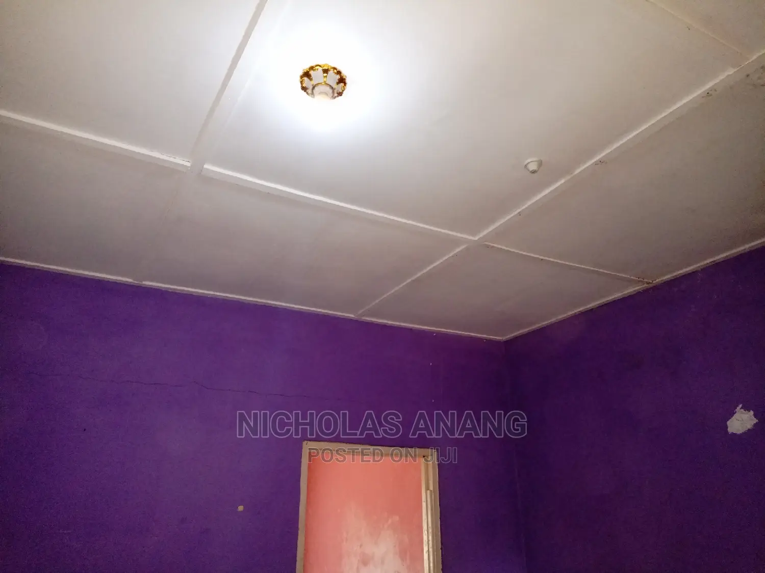 1bdrm House in New Town for rent