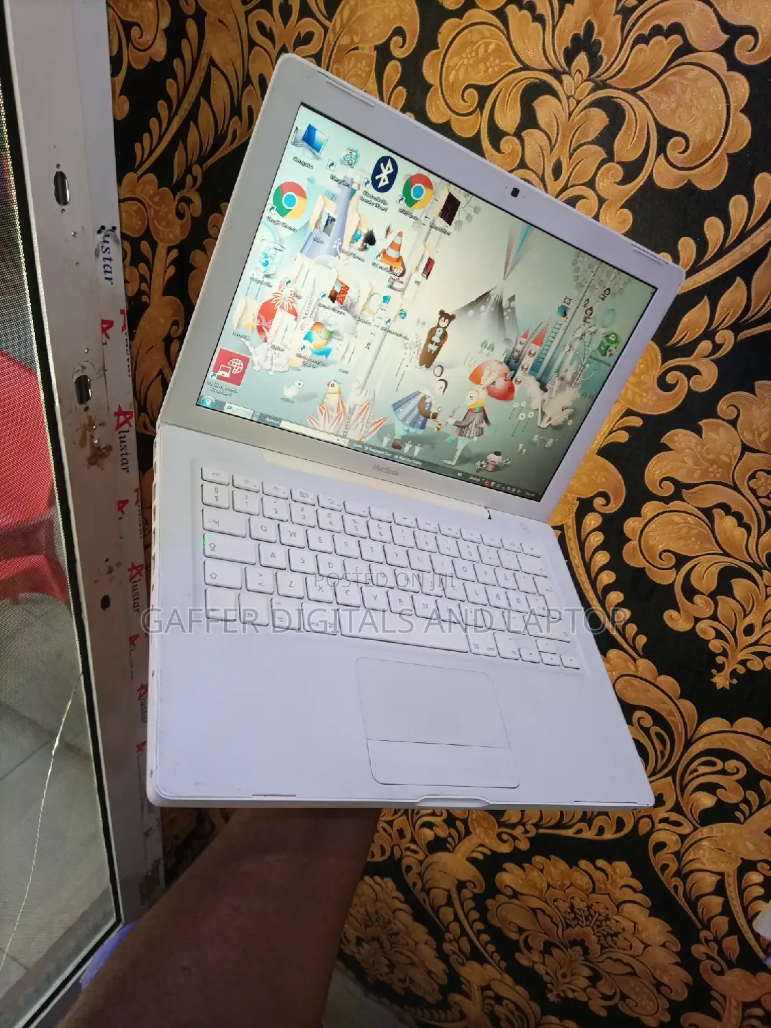 New Laptop Apple MacBook 3GB Intel Core 2 Duo HDD 128GB