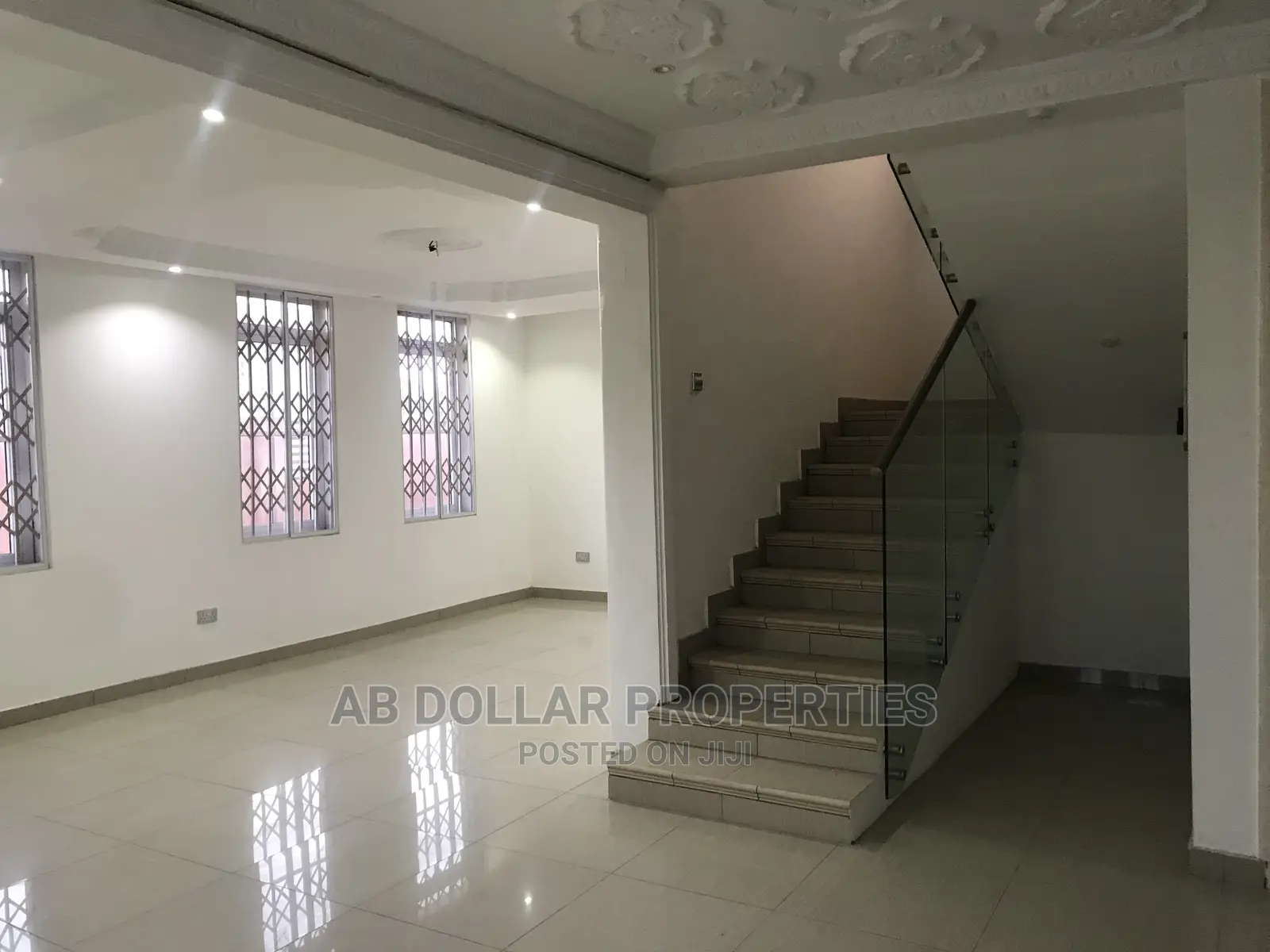 3 Bedrooms House for Sale