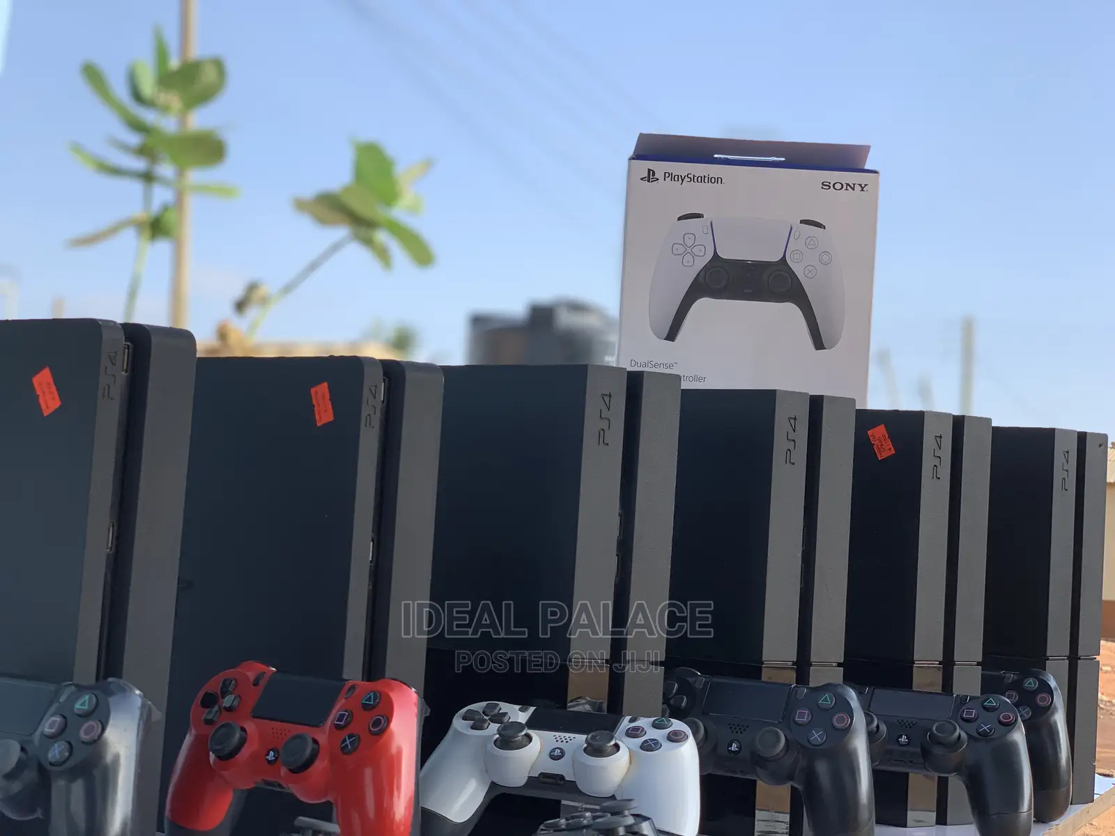 Playstation 4 Standard With Games