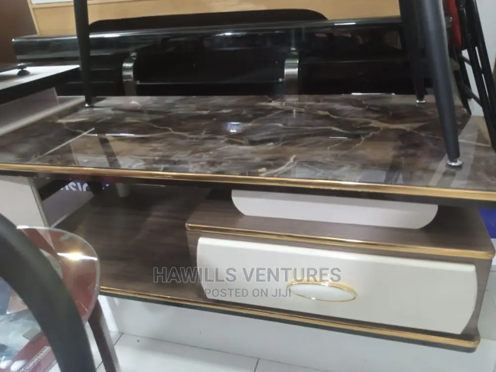 Golden Design Table