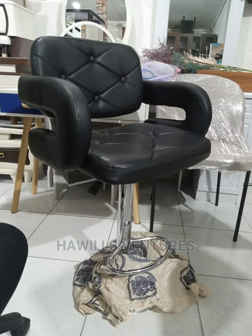 Rotating Bar Chair