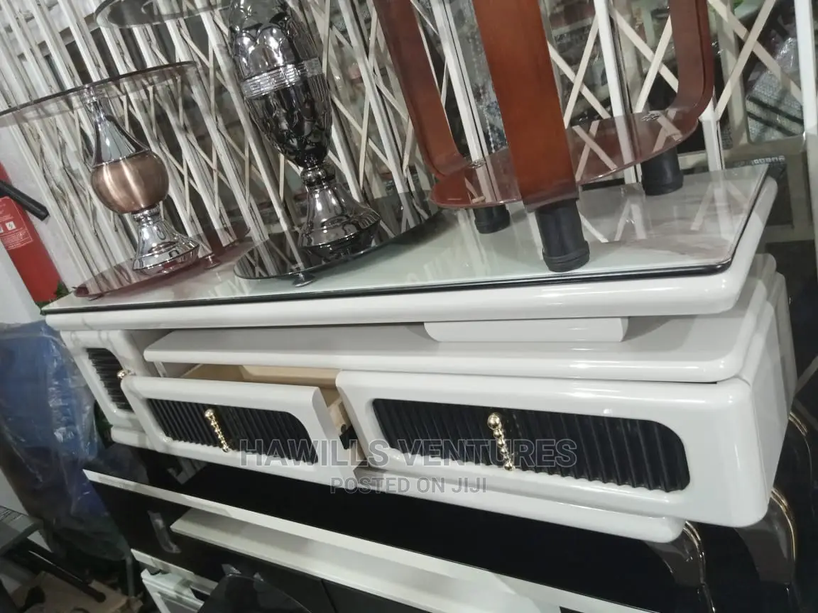 Luxurious TV Stand