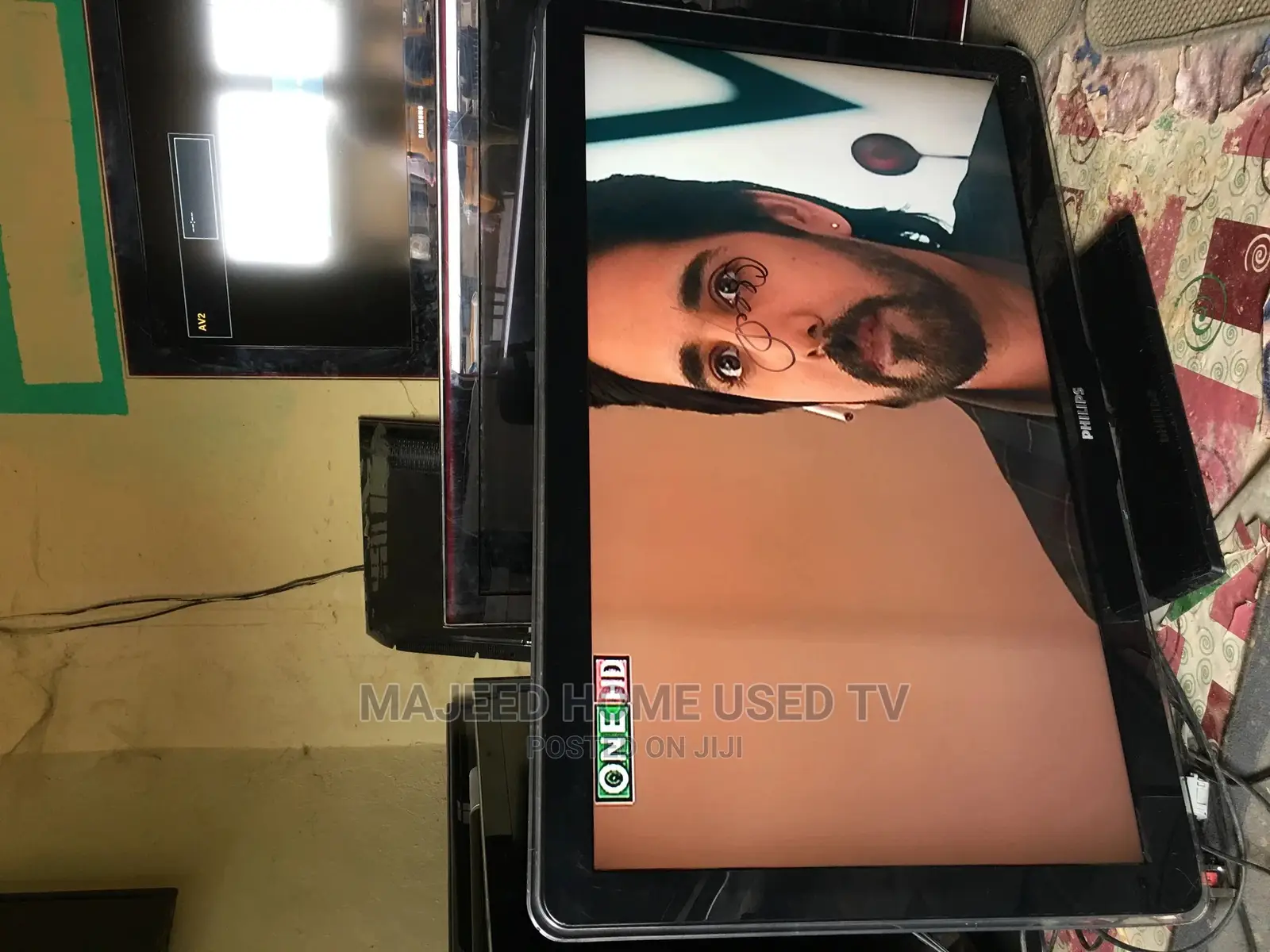 43inches Philips Lcd Digital Tv