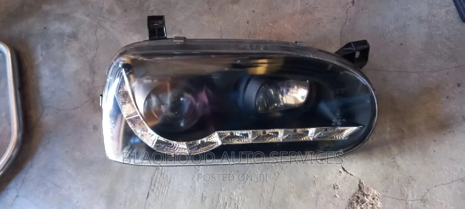 Golf 3 Spec Front Head Light Pair Available