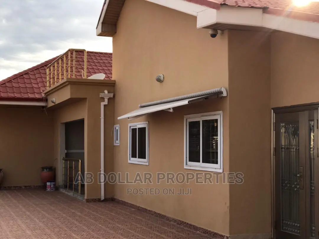 5 Bedrooms House for Rent Spintex