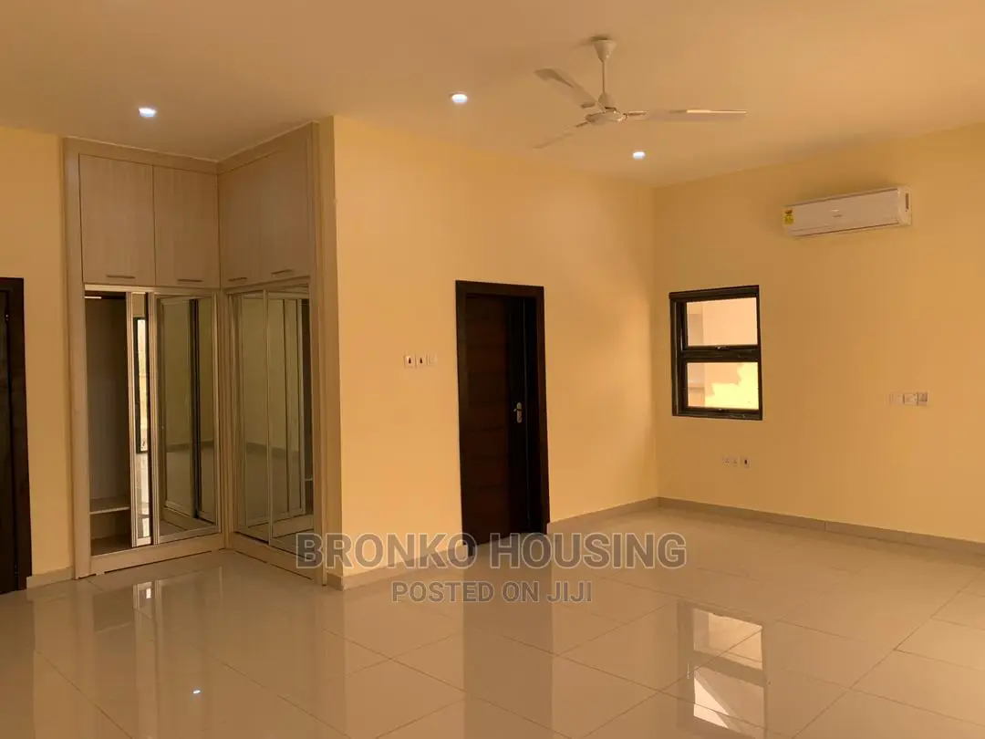 3bdrm House in Bronko Housing, Accra Metropolitan for rent