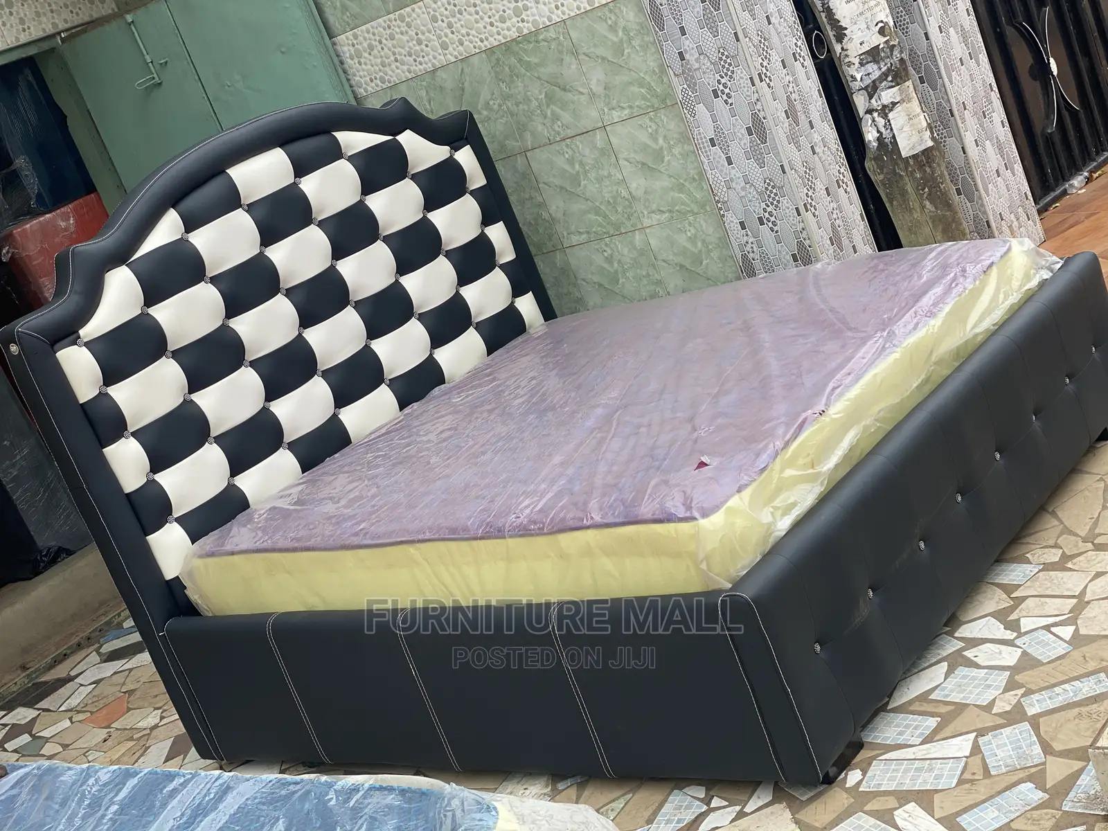 Quality King Size Bed With Mattresses .