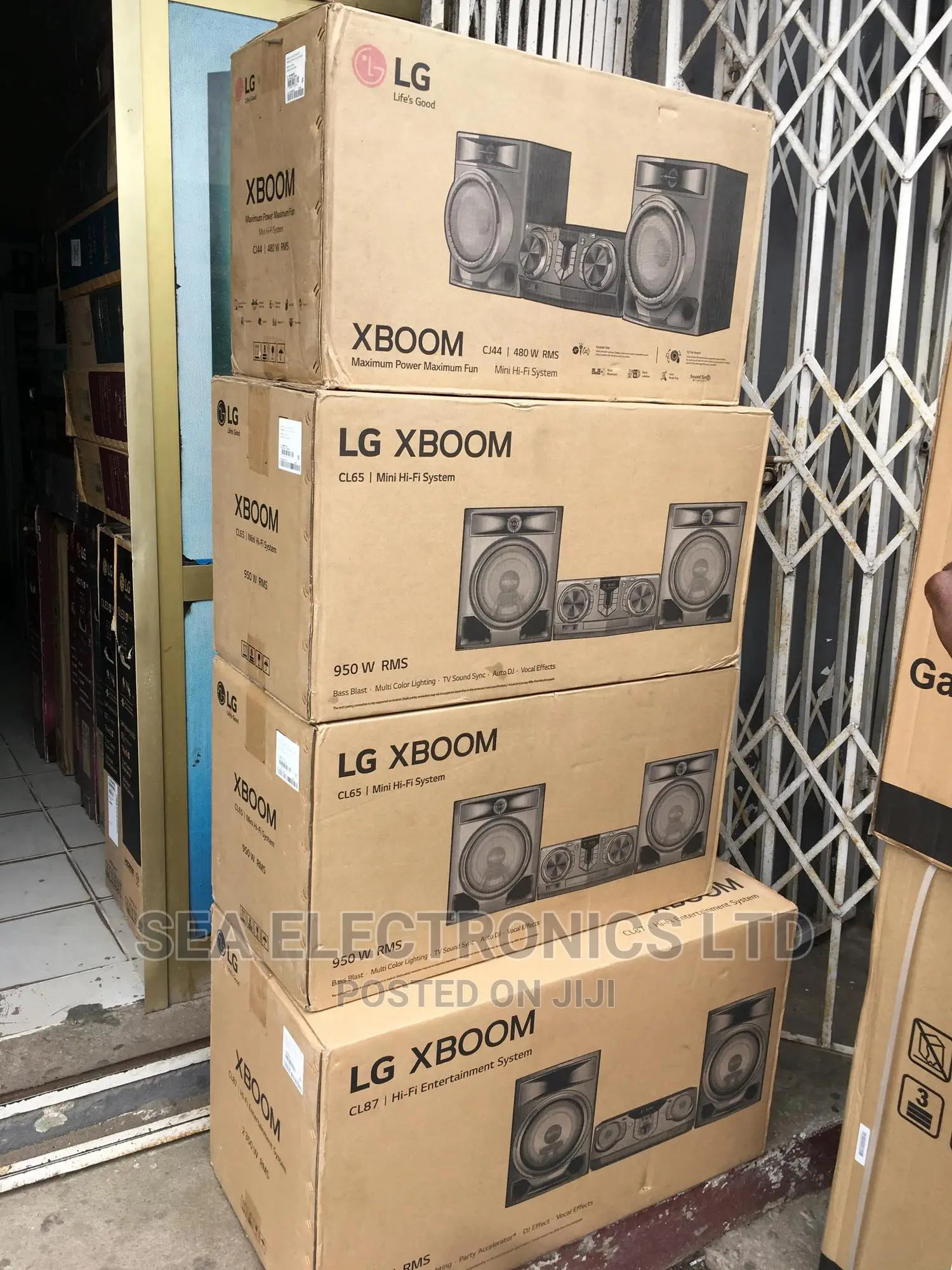 LG CL87 2350 Watts Hifi Xboom Sound System