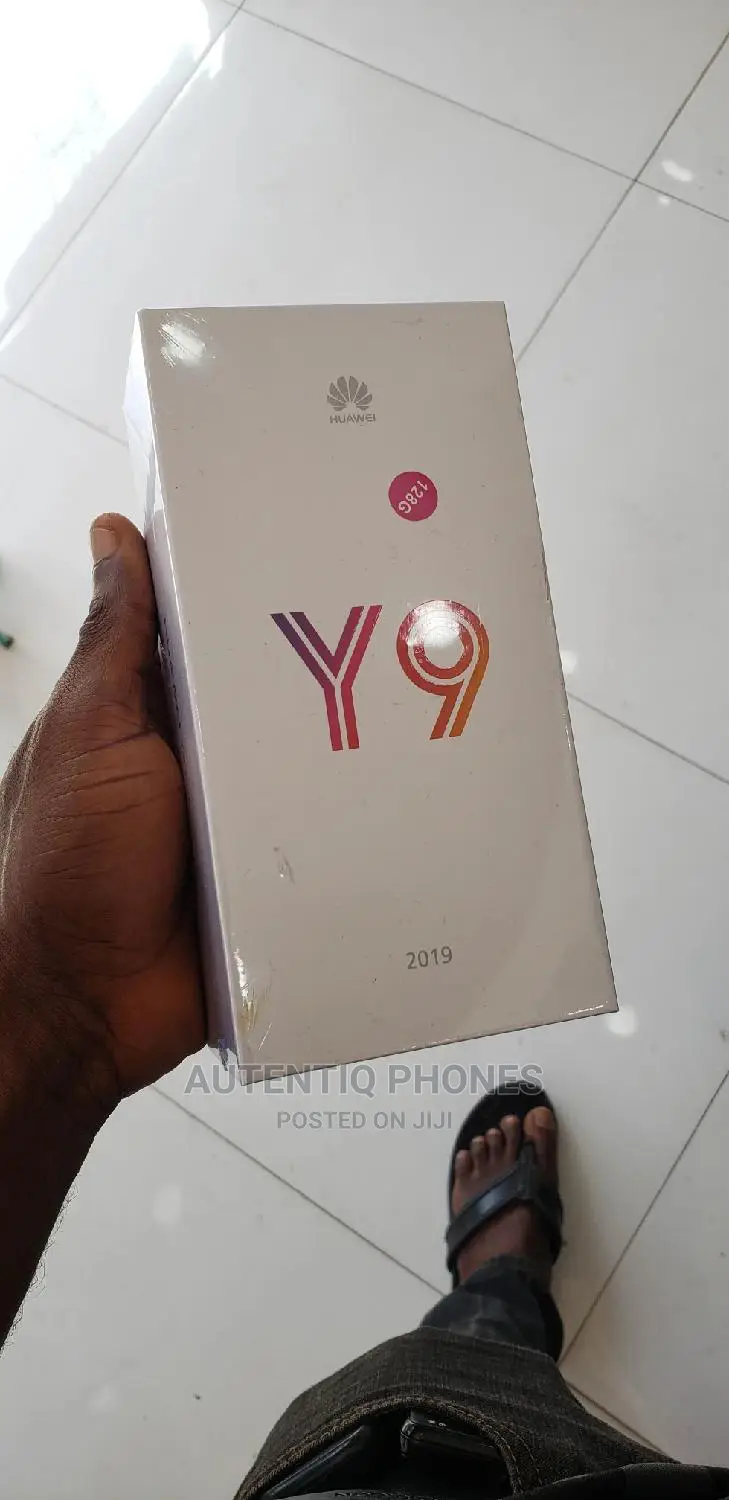 New Huawei Y9 128 GB Black