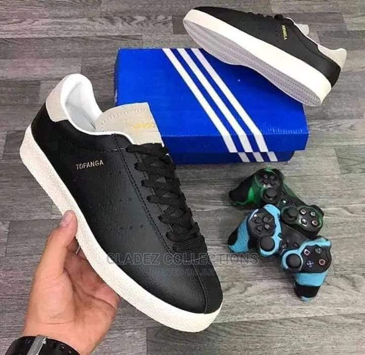 Adidas Topanga
