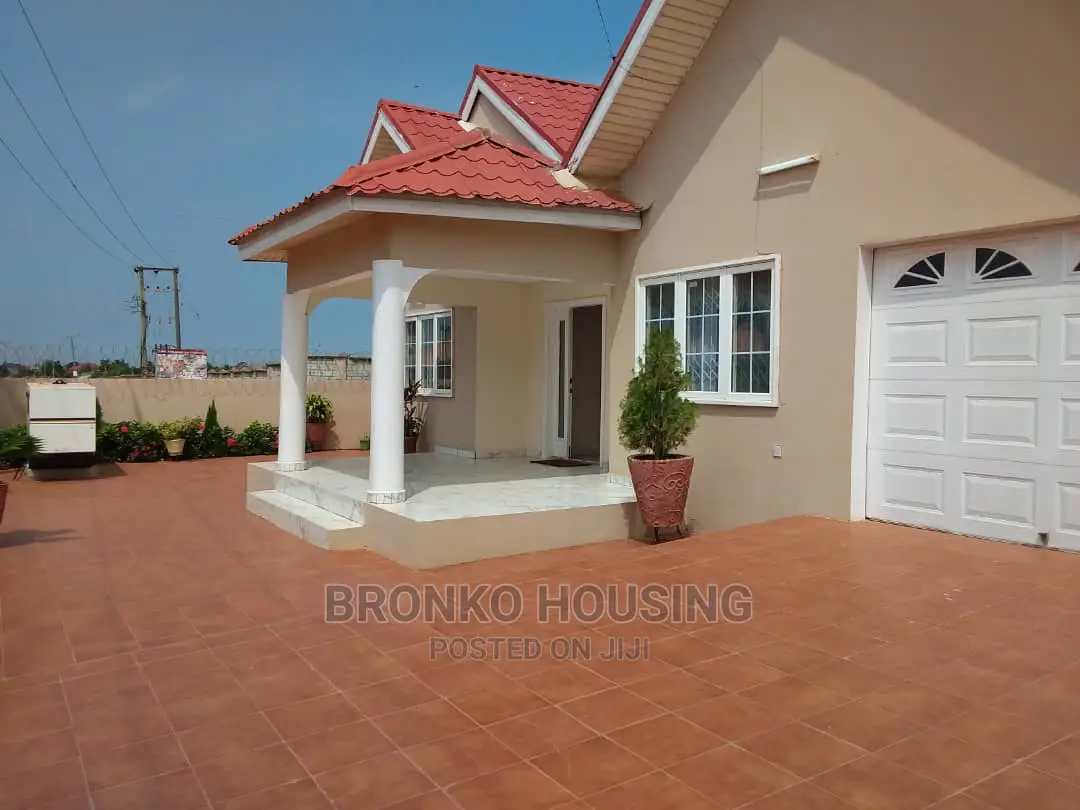 Furnished 4bdrm House in Bronko Housing, Accra Metropolitan for rent