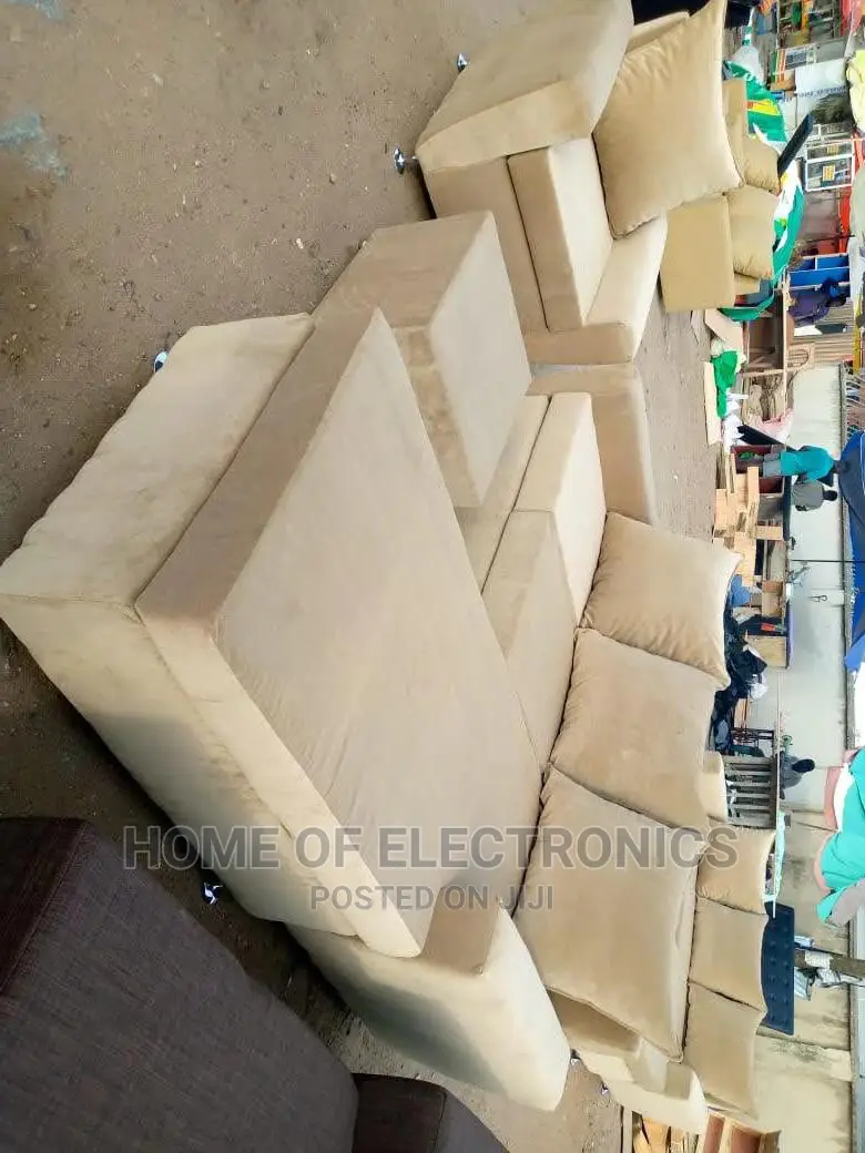 Long Lasting Fabric L Shaped Sofa Chair For Sale<><>