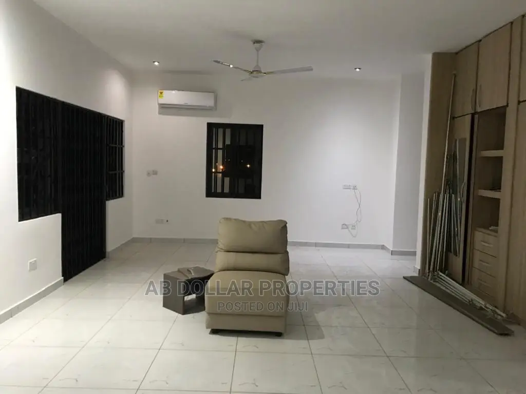 4bdrm House in Spintex for Rent