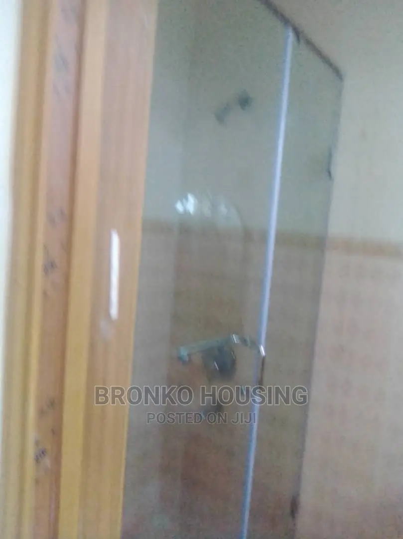 3bdrm House in Bronko Housing, Spintex for rent
