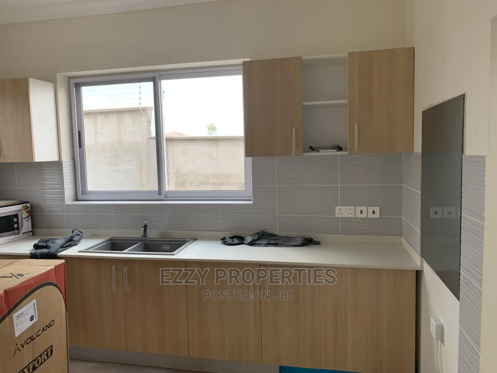 3bdrm House in East Legon Hills for rent