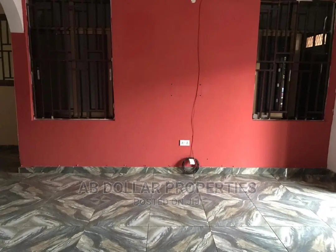 3bdrm House in Spintex for rent