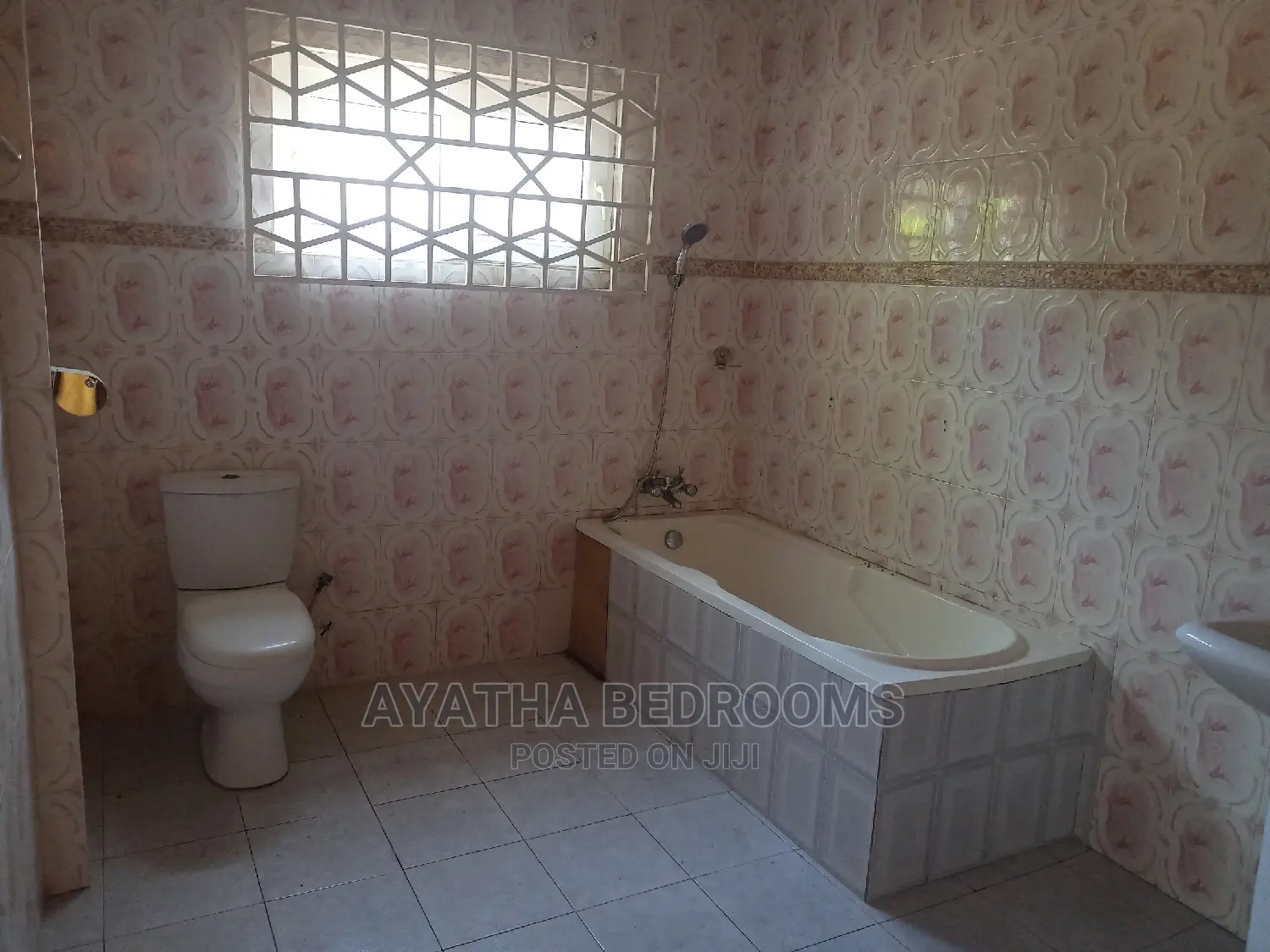4bdrm House in Ayathar Bedroom, Teshie for Rent