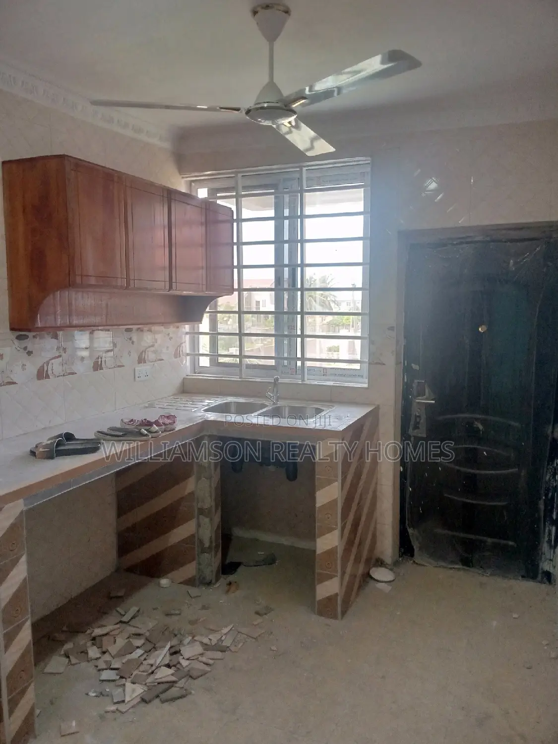 2bdrm Apartment in Spintex Road for rent