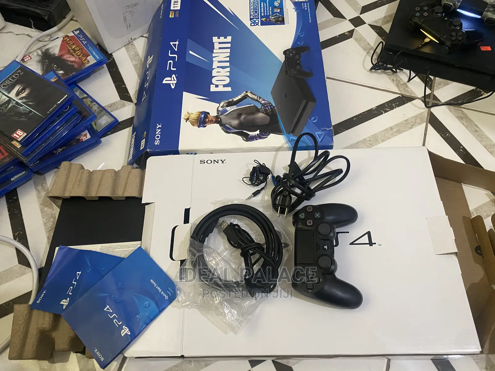 New Playstation 4 Slim With Complete Box