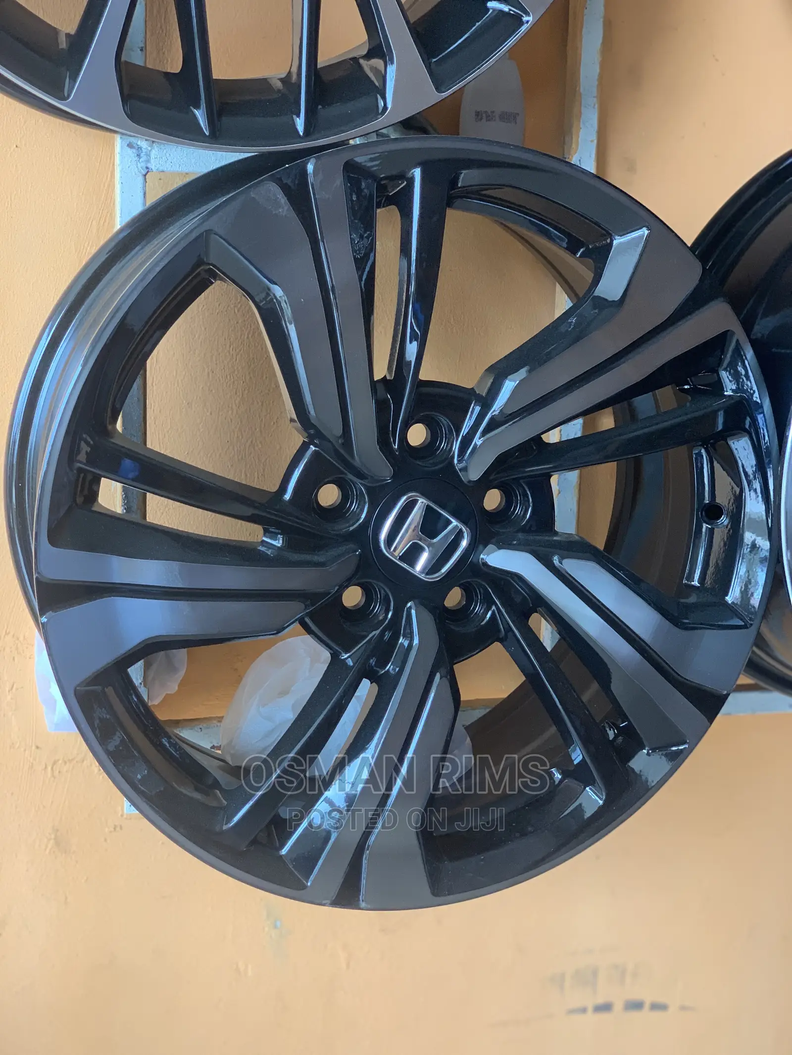 Honda Civic Rim 16 .