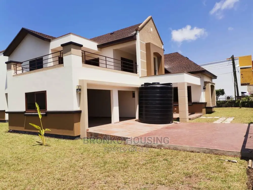 5bdrm House in Bronko Housing, Accra Metropolitan for rent