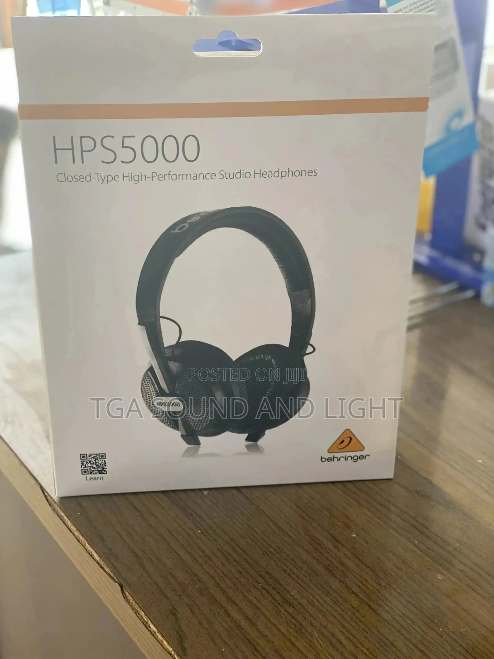 Behringer Hps5000 Closed-Type Studio Headphones Black