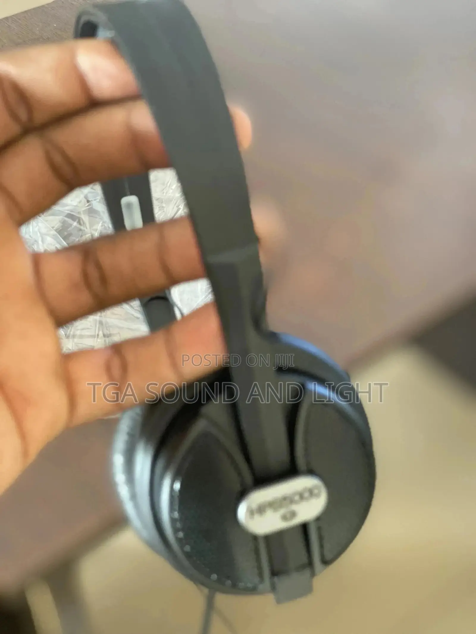 Behringer Hps5000 Closed-Type Studio Headphones Black