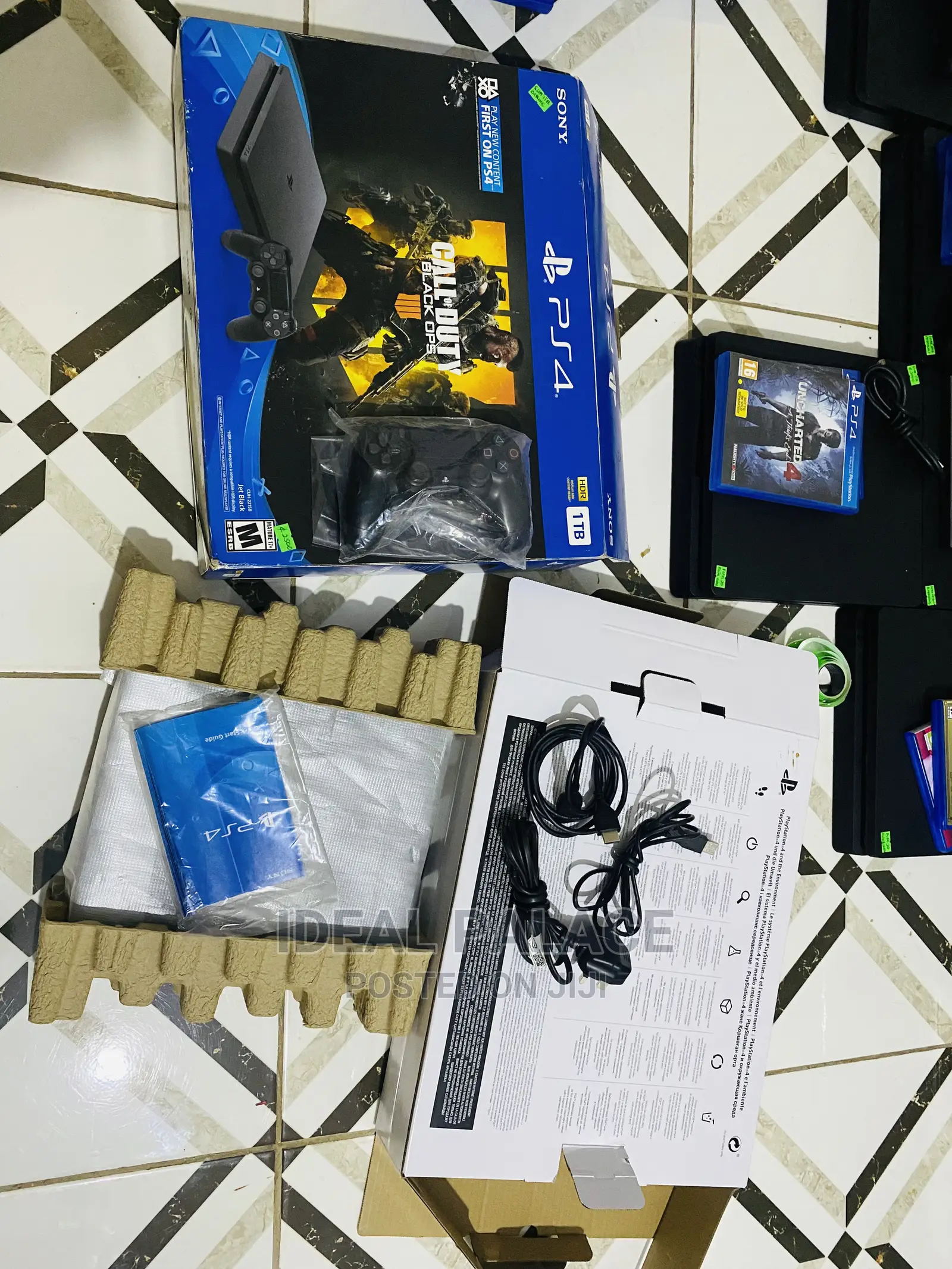 Playstation 4 Slim New Black