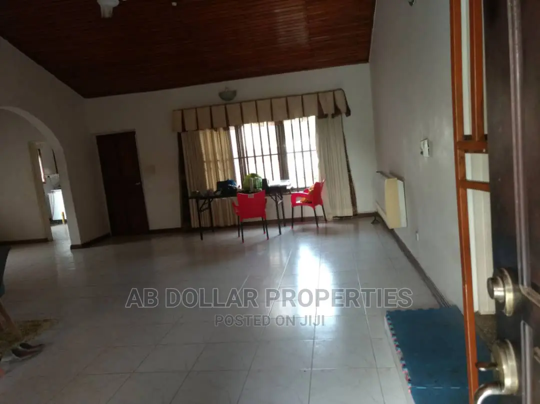 4bdrm House in Regimanuel Gray Estates for Sale