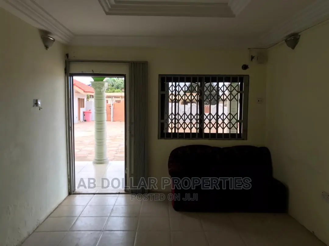 2bdrm House in Spintex for rent