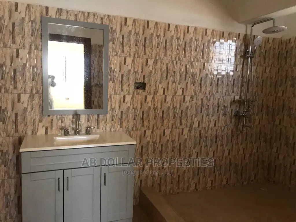 2bdrm House in Spintex for rent