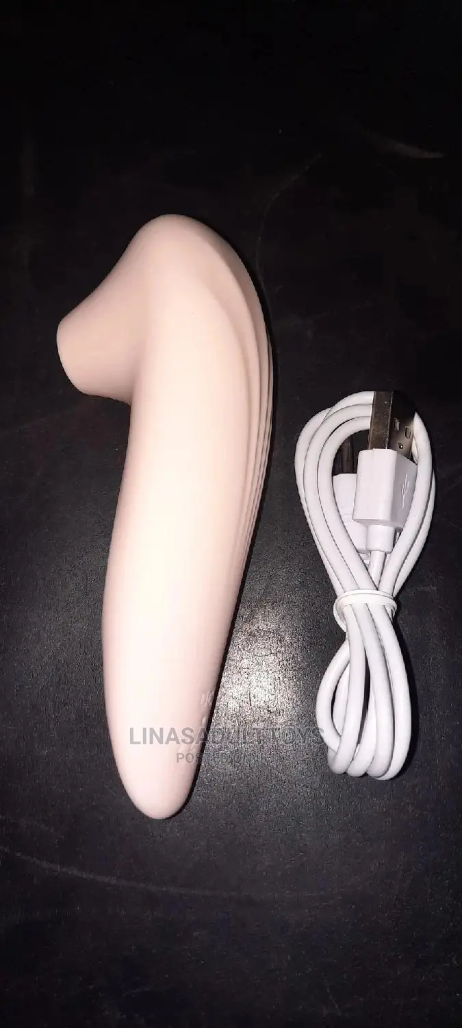 Clitoris Sucker Rechargeable Portable Massager