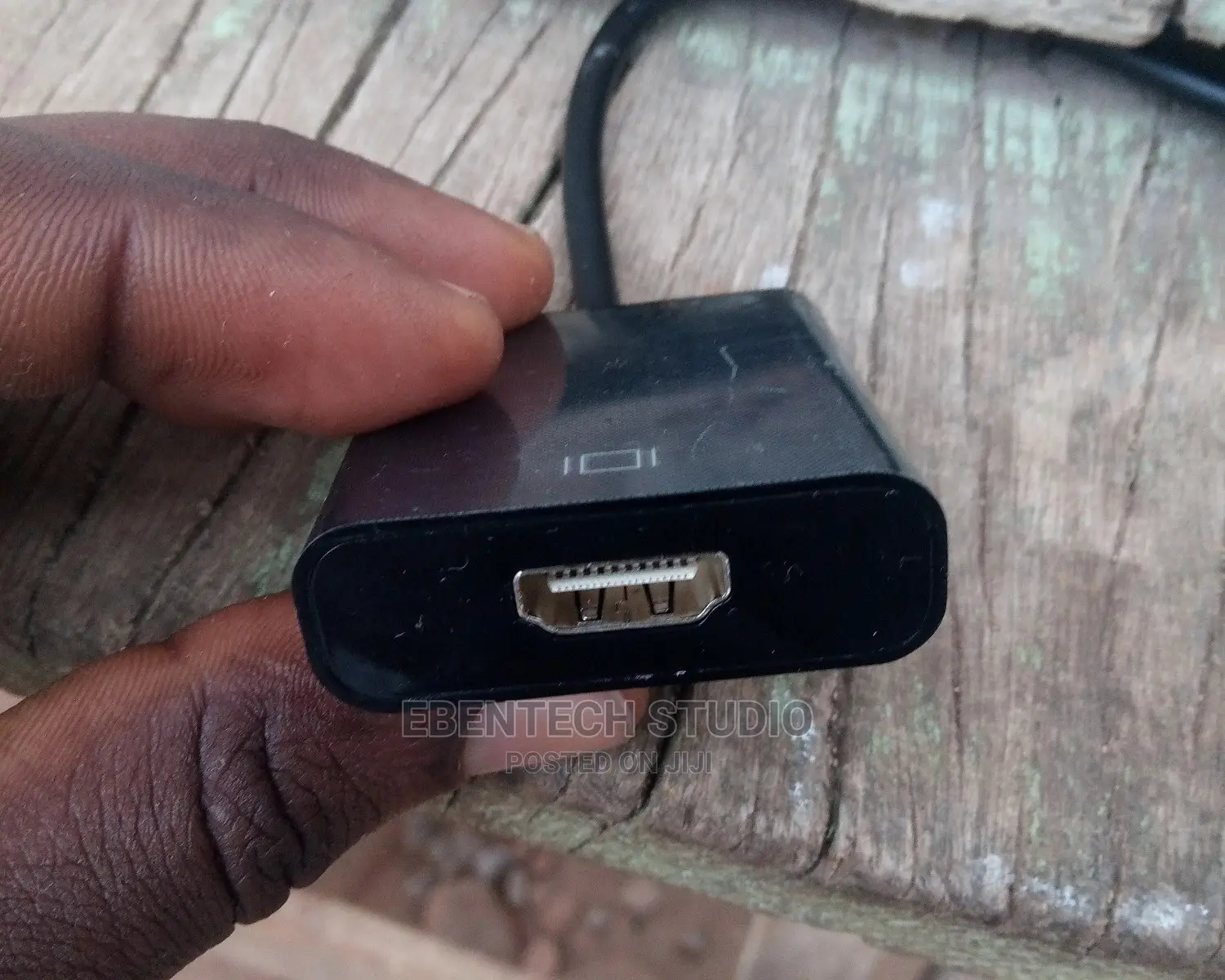 Display Port (DP) to HDMI Adapter