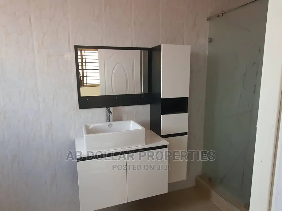 4bdrm House in Spintex for Sale